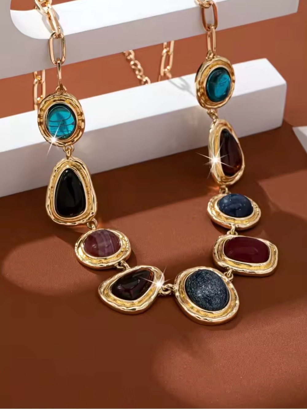 New! Luxury High-Design, Fashionable and Versatile Pendant Necklace